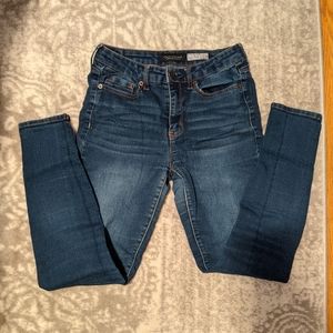 High Waisted Jegging